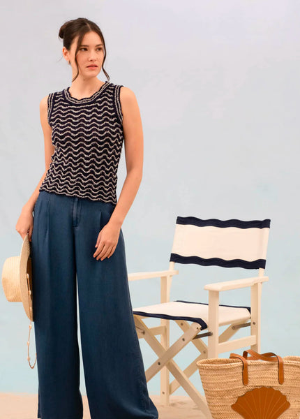 Waves top